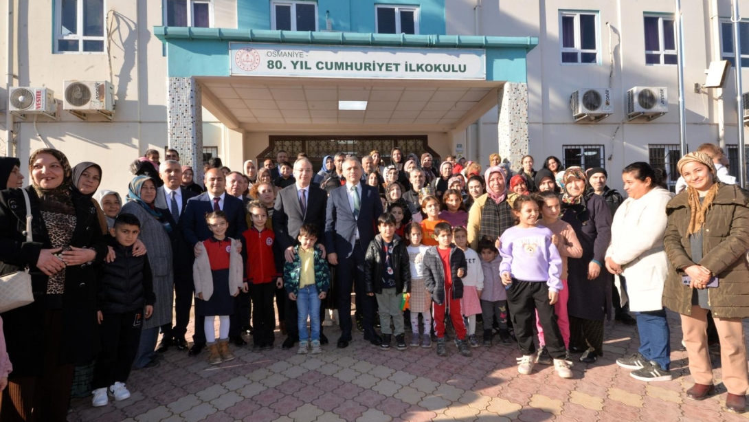 Genel Müdürümüz Sayın Emir Hasan ARSLANTAŞ, Osmaniye'de Öğrencilerin Karne Sevincine Ortak Oldu.