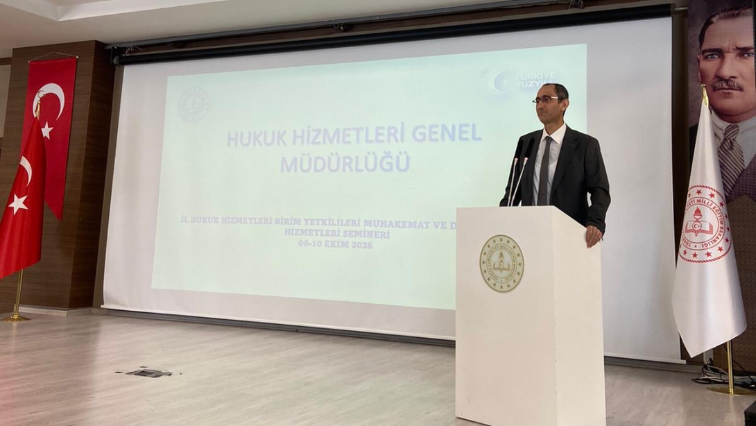 İl Hukuk Hizmetleri Birim Yetkilileri Muhakemat ve Danışmanlık Hizmetleri Semineri'nde Türkiye Adalet Akademisi Öğretim Görevlisi Ferhat EKER Sunum Yaptı.